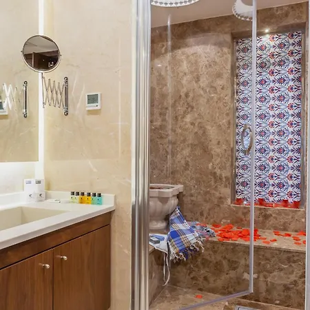 Lord Morgan & Exclusive Design Cihangir 4*