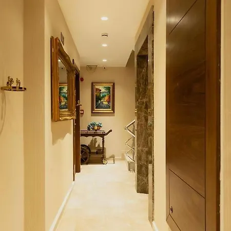 Lord Morgan & Exclusive Design Cihangir 4*