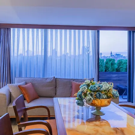 Lord Morgan & Exclusive Design Cihangir Aparthotel 2*