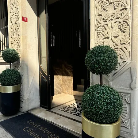 Lord Morgan & Exclusive Design Cihangir 4*