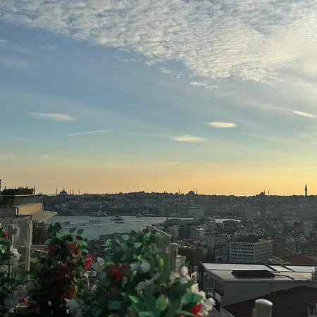 Lord Morgan & Exclusive Design Cihangir Istambul