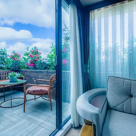 Apart-hotel Lord Morgan & Exclusive Design Cihangir 4*