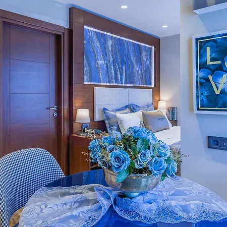 Lord Morgan & Exclusive Design Cihangir 4*