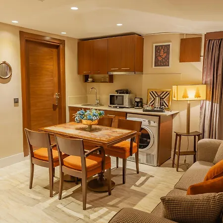 Aparthotel Lord Morgan & Exclusive Design Cihangir