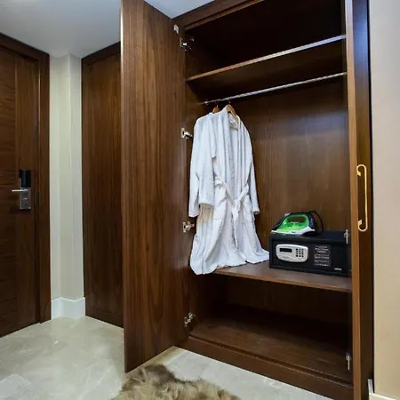 Lord Morgan & Exclusive Design Cihangir 2* Istanbul