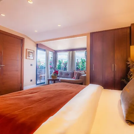 Lord Morgan & Exclusive Design Cihangir Aparthotel Istanboel