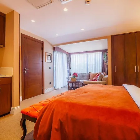 Lord Morgan & Exclusive Design Cihangir Aparthotel 4*